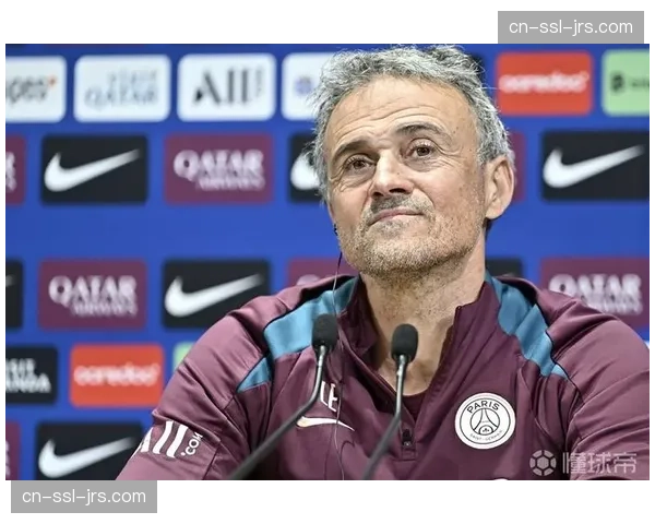 恩里克控球反击混合体系 登贝莱自由移动创造进攻多样性